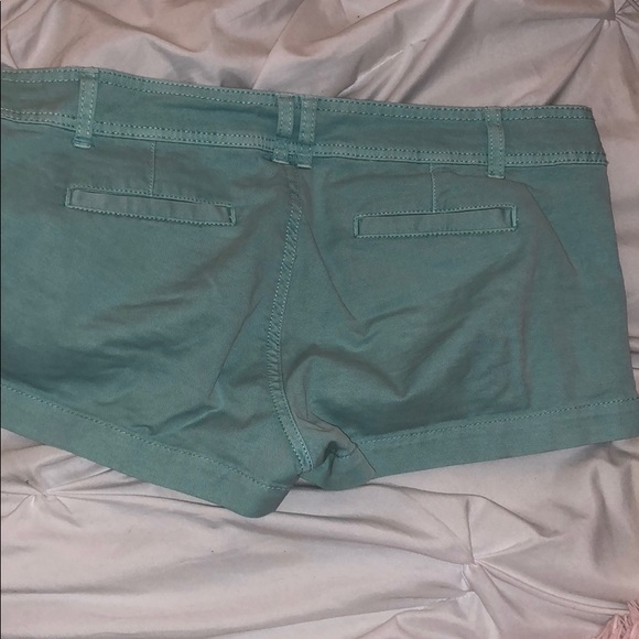 Mint classic twill shorts - Picture 2 of 2